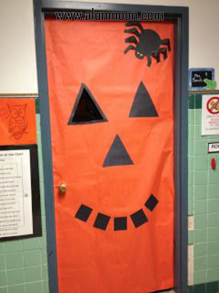 48 Halloween door decorations ideas - Preschool and Primary - Aluno On