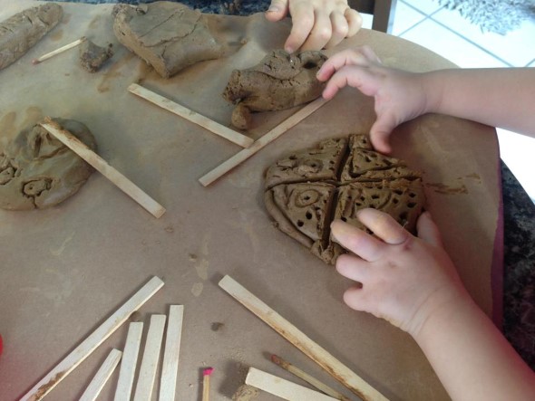 20 Activity Ideas using Clay - Preschool and Primary - Aluno On