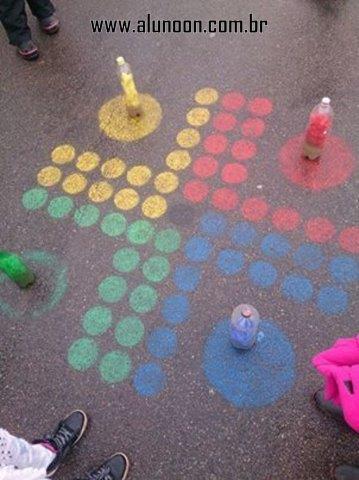 22 Ideias de jogos para desenhar no pátio - Aluno On  Playground games,  Asphalt games, Playground activities